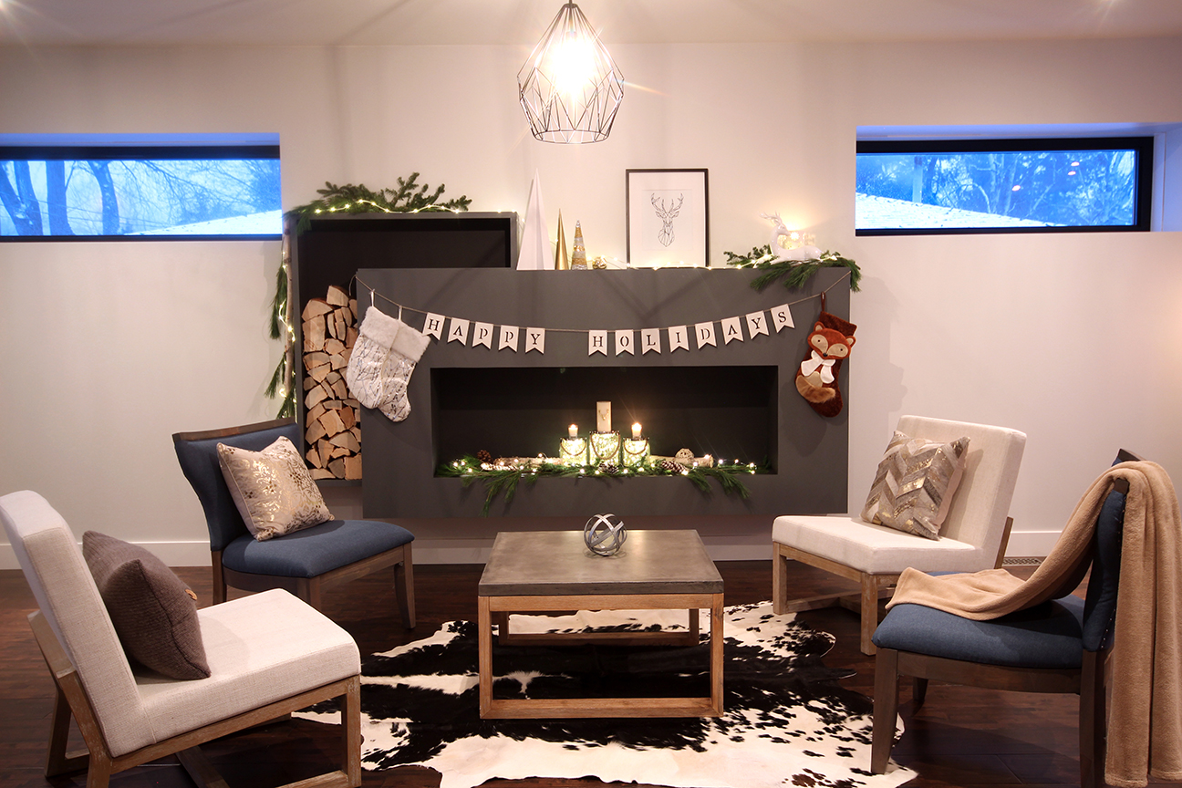 Dreamhouse Project DIY faux fireplace & Christmas decor
